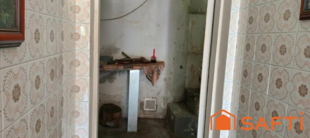 Adosado de 4 habitaciones en Santiago de Compostela en venta con garaje - 129.000 € (Ref: 9595299)