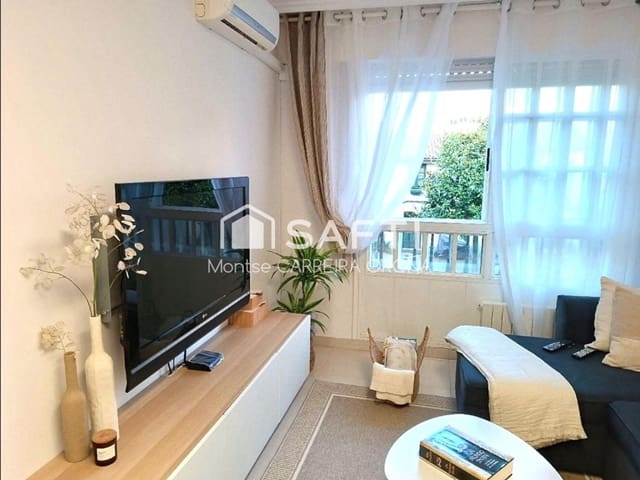 Appartement de 2 chambres à louer à Santiago de Compostela - 850 € (Ref: 9595300)