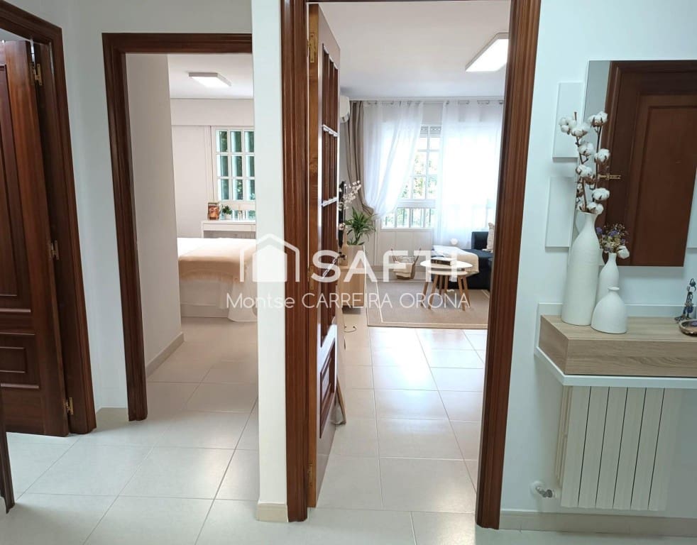 Appartement de 2 chambres à louer à Santiago de Compostela - 850 € (Ref: 9595300)