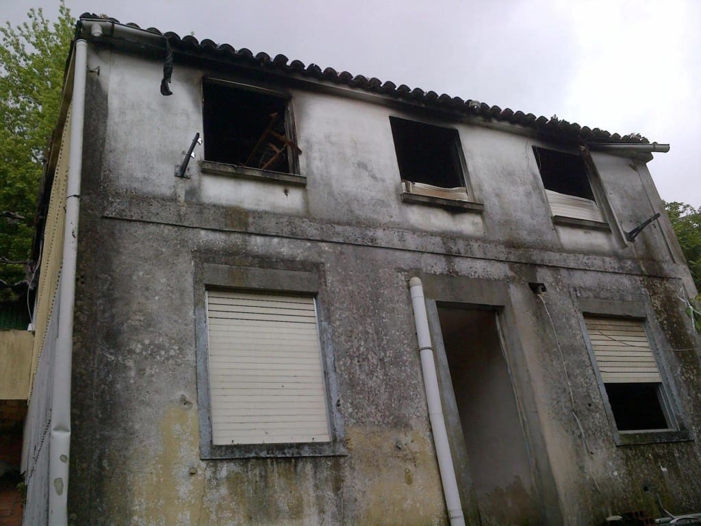 3 bedroom Villa for sale in Santiago de Compostela with garage - € 158,000 (Ref: 9595301)