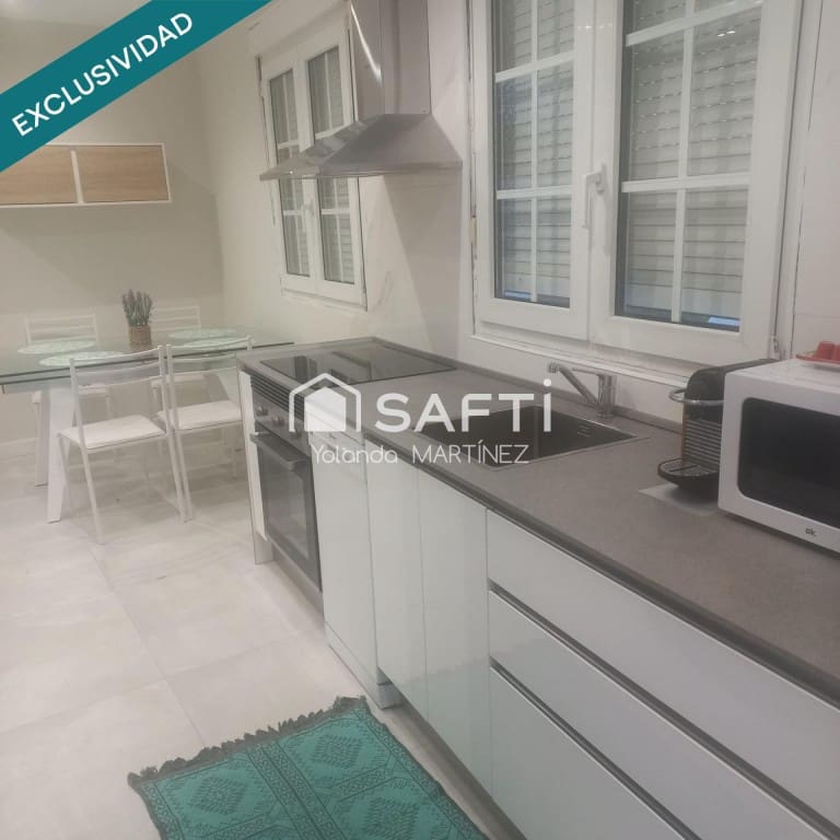 2 bedroom Villa for sale in Santiago de Compostela - € 125,000 (Ref: 9595303)