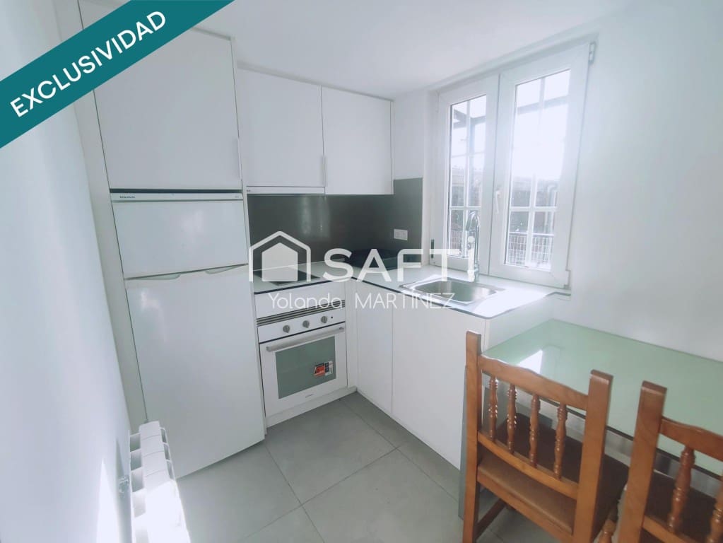 2 bedroom Villa for sale in Santiago de Compostela - € 125,000 (Ref: 9595303)