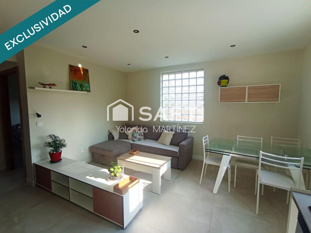 2 bedroom Villa for sale in Santiago de Compostela - € 125,000 (Ref: 9595303)