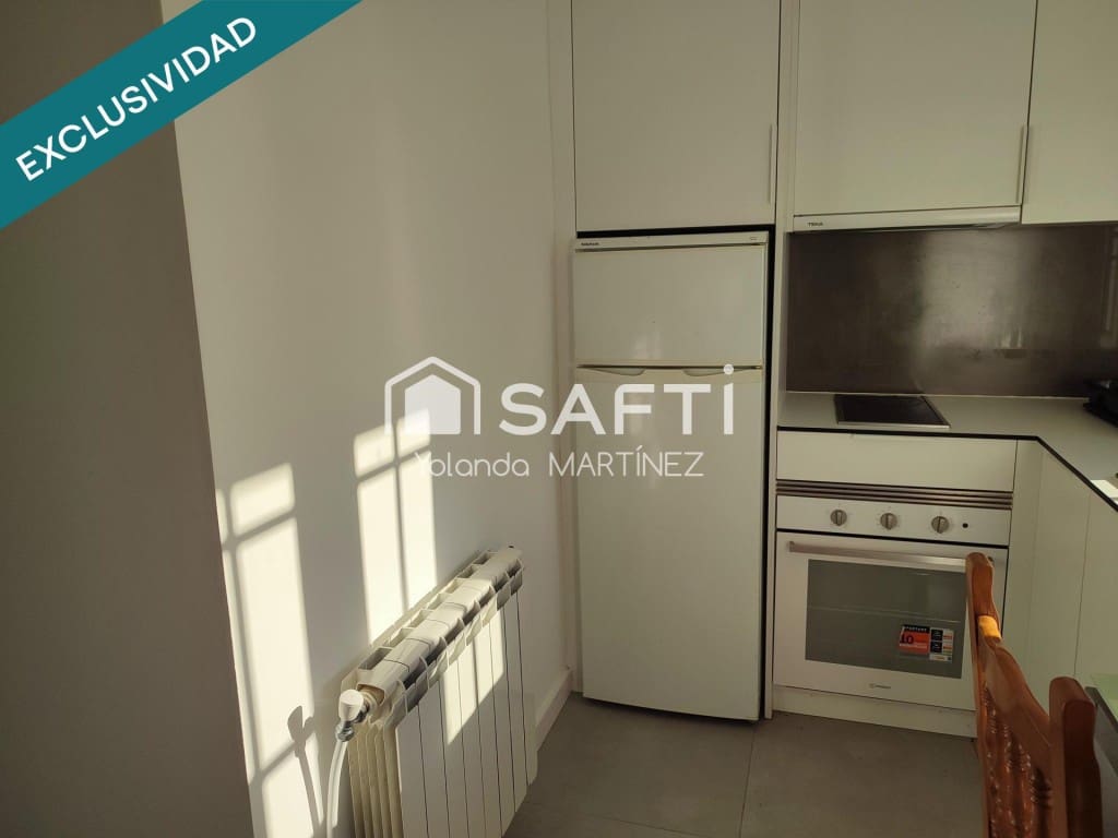 2 bedroom Villa for sale in Santiago de Compostela - € 125,000 (Ref: 9595303)