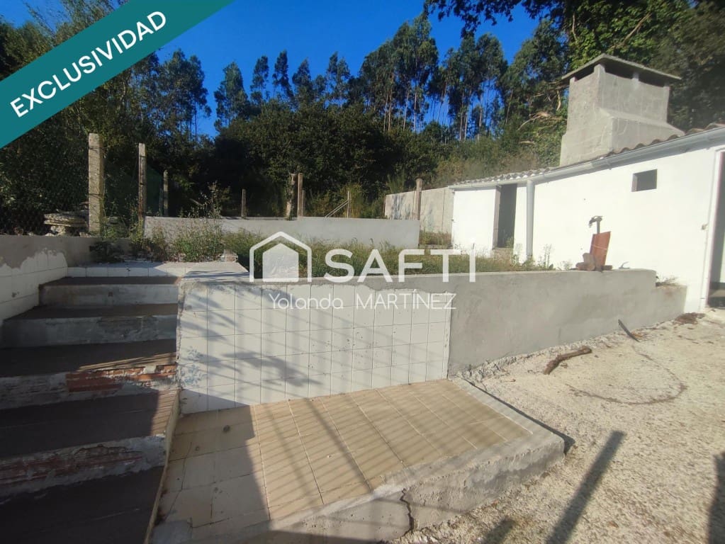 2 bedroom Villa for sale in Santiago de Compostela - € 125,000 (Ref: 9595303)