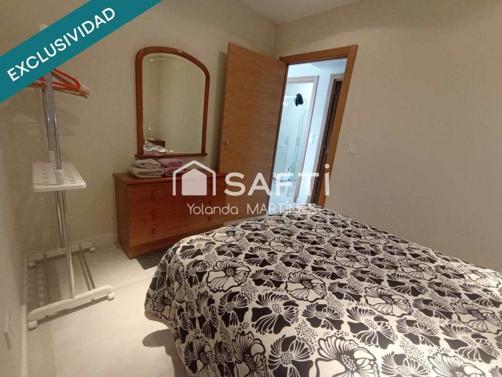 2 bedroom Villa for sale in Santiago de Compostela - € 125,000 (Ref: 9595303)