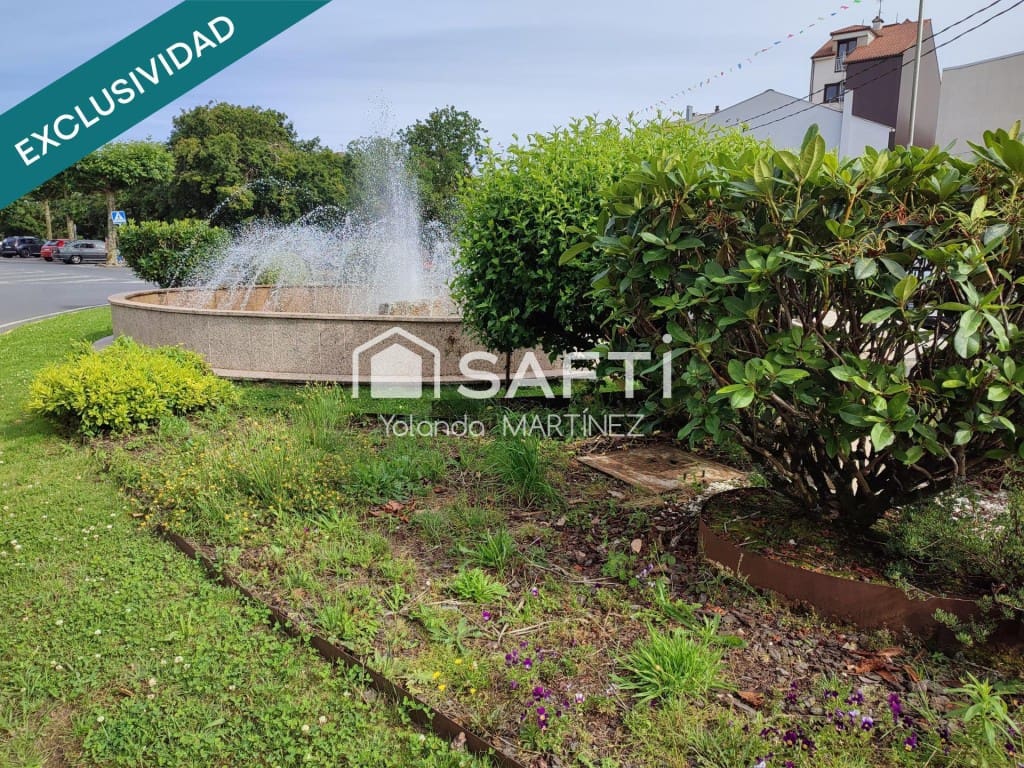 5 bedroom Villa for sale in Santa Comba - € 105,000 (Ref: 9595304)