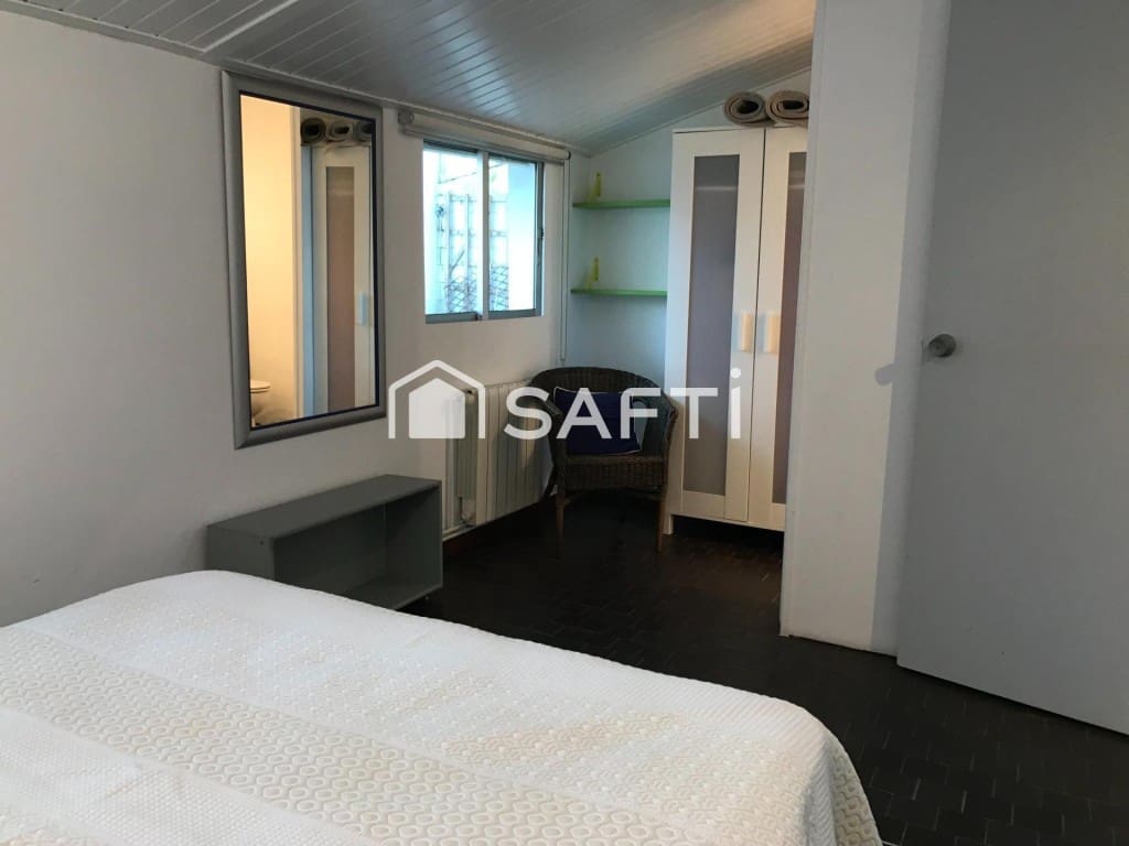 Adosado de 5 habitaciones en Santiago de Compostela en venta - 555.000 € (Ref: 9595308)