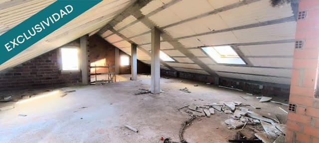 4 makuuhuone Huvila myytävänä paikassa Porto do Son - 351 500 € (Ref: 9595312)