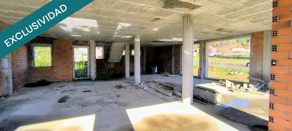 4 bedroom Villa for sale in Porto do Son - € 351,500 (Ref: 9595312)