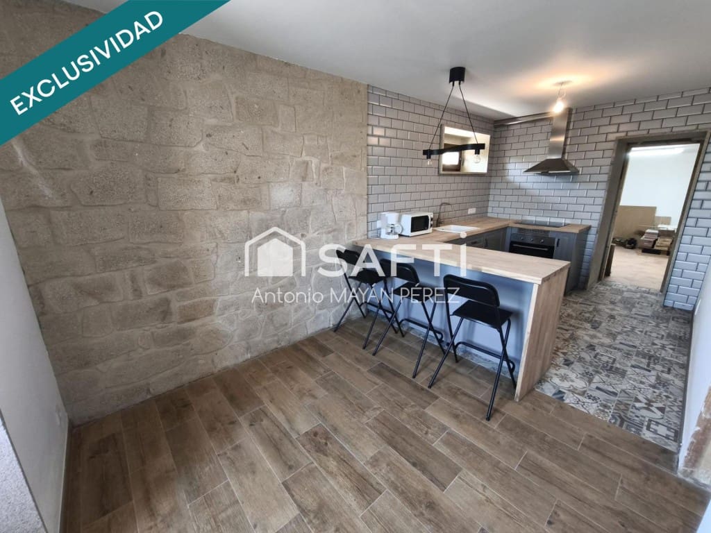 3 bedroom Villa for sale in Outes - € 227,500 (Ref: 9595316)