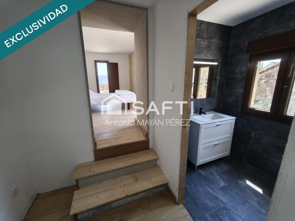 3 bedroom Villa for sale in Outes - € 227,500 (Ref: 9595316)