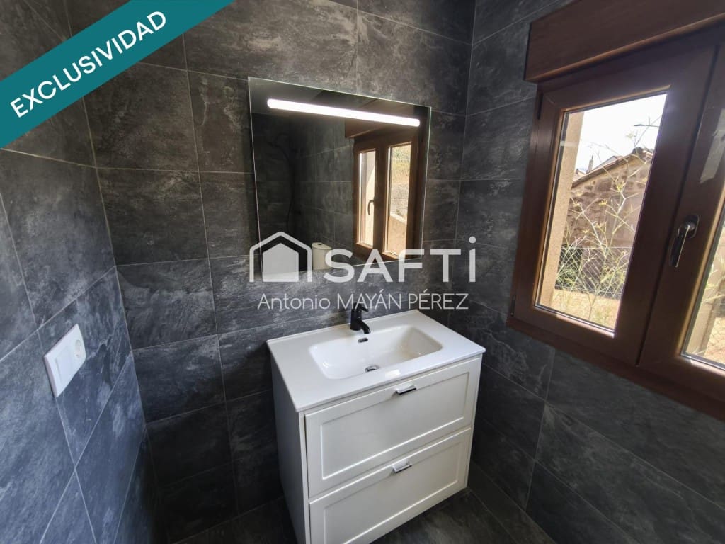 3 bedroom Villa for sale in Outes - € 227,500 (Ref: 9595316)