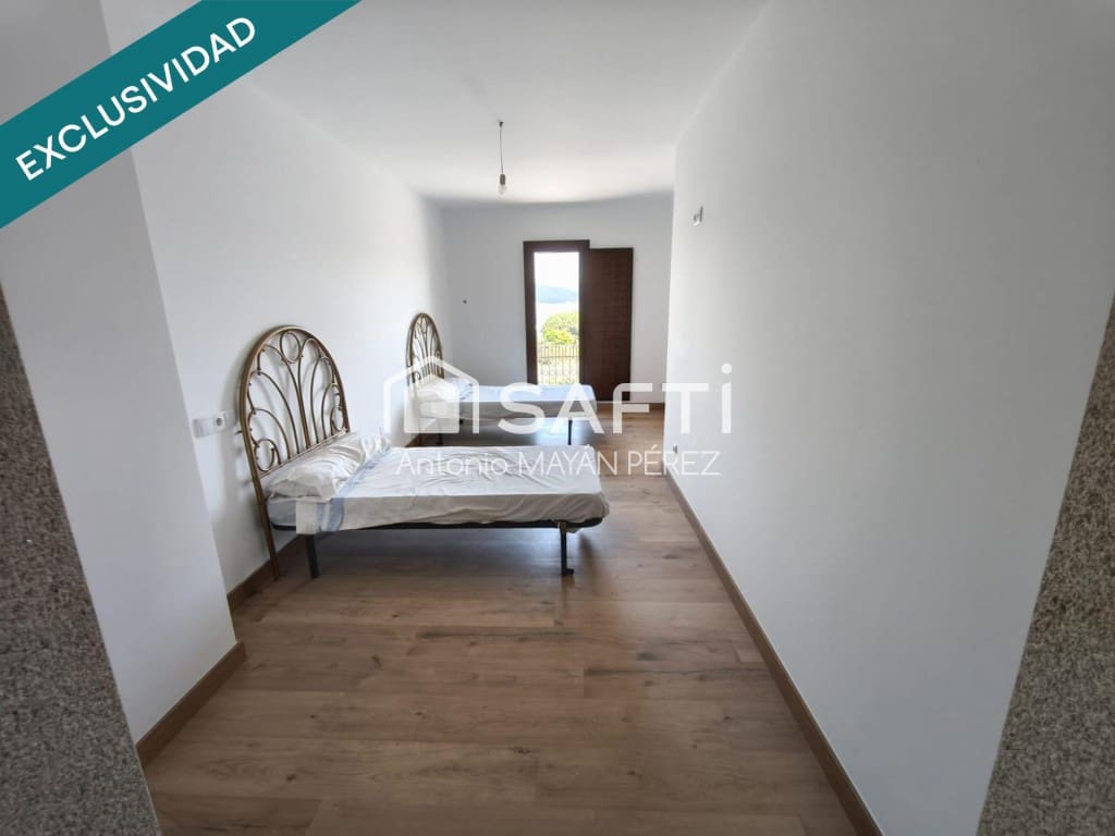 3 bedroom Villa for sale in Outes - € 227,500 (Ref: 9595316)