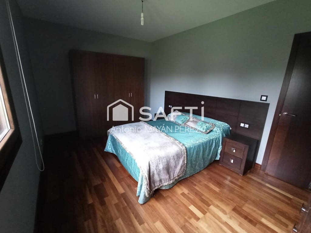 4 bedroom Villa for sale in Ribeira with garage - € 450,000 (Ref: 9595317)