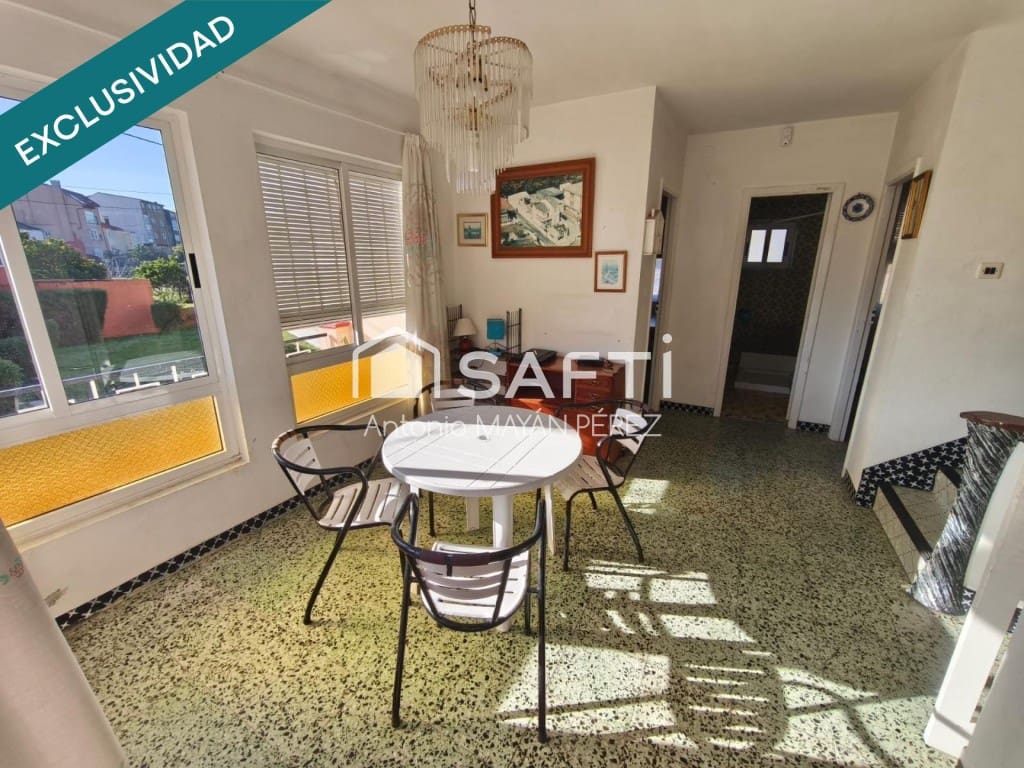 7 bedroom Villa for sale in Ribeira with garage - € 231,000 (Ref: 9595318)