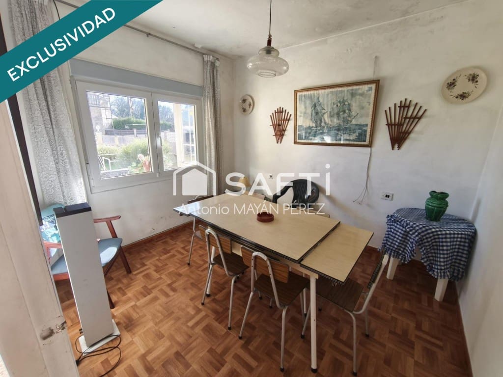 7 bedroom Villa for sale in Ribeira with garage - € 231,000 (Ref: 9595318)