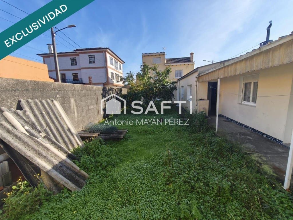 7 bedroom Villa for sale in Ribeira with garage - € 231,000 (Ref: 9595318)