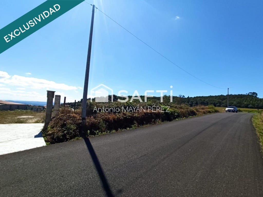 Terreno Não Urbanizado para venda em Ames - 57 800 € (Ref: 9595321)