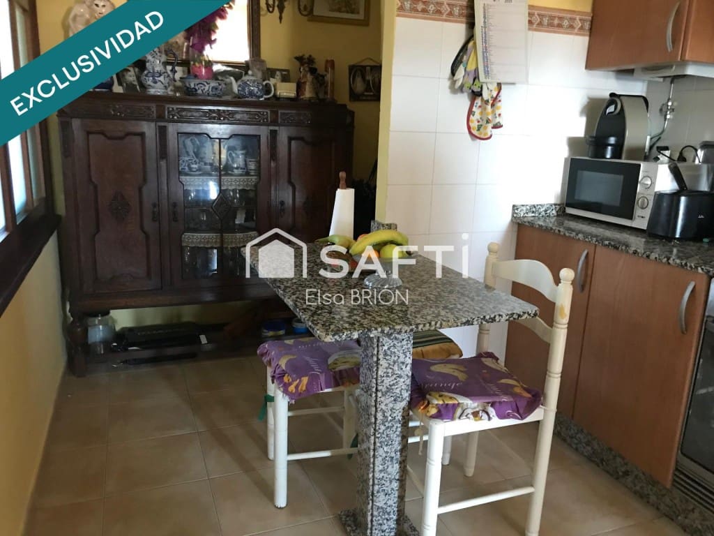 2 bedroom Apartment for sale in Noia - € 72,000 (Ref: 9595323)