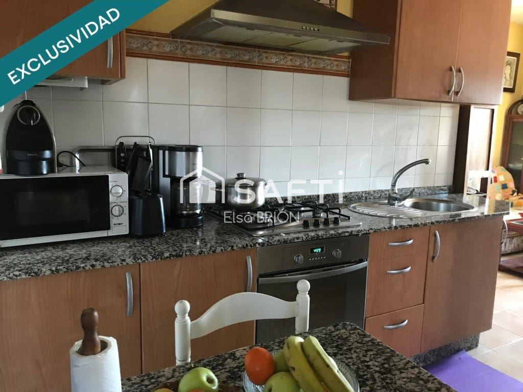 2 bedroom Apartment for sale in Noia - € 72,000 (Ref: 9595323)