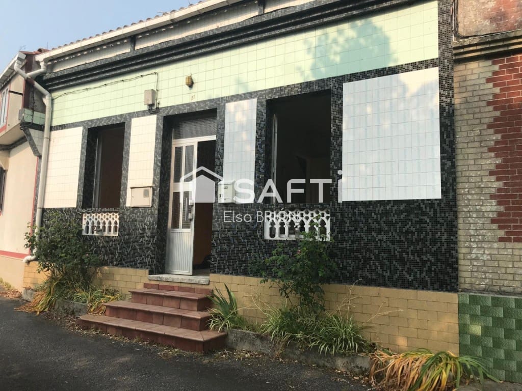 Adosado de 4 habitaciones en Boiro en venta - 150.000 € (Ref: 9595324)