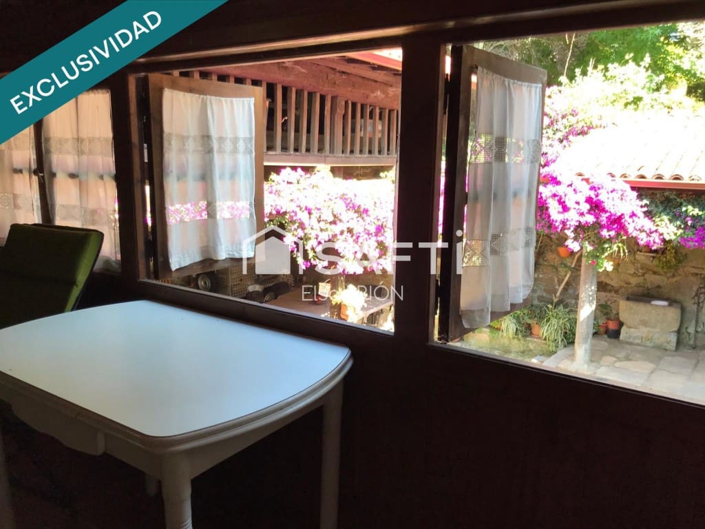 5 bedroom Finca/Country House for sale in Rois with pool - € 370,000 (Ref: 9595325)