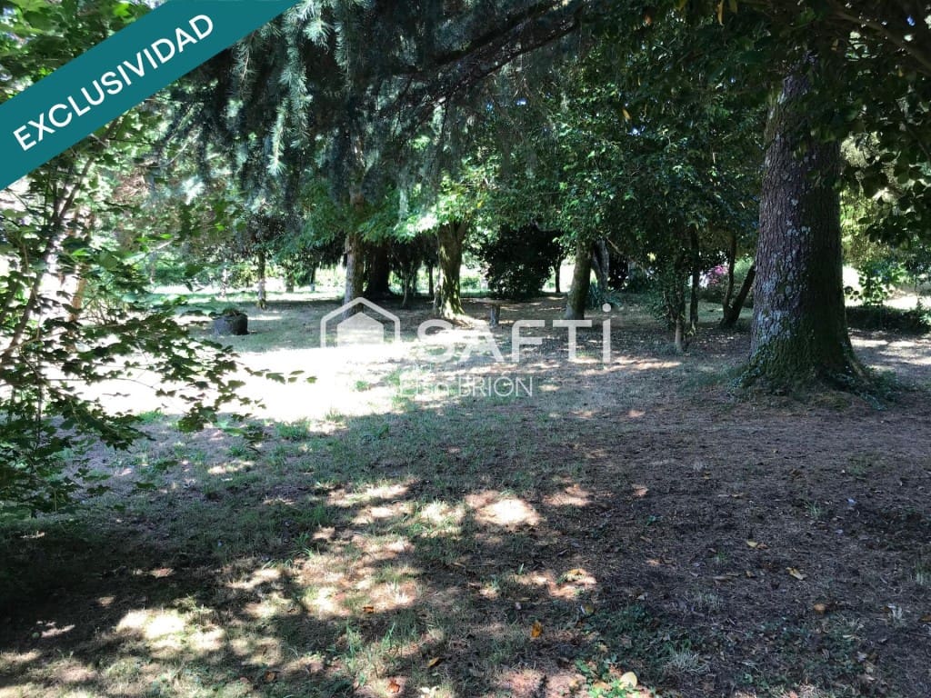 5 bedroom Finca/Country House for sale in Rois with pool - € 370,000 (Ref: 9595325)