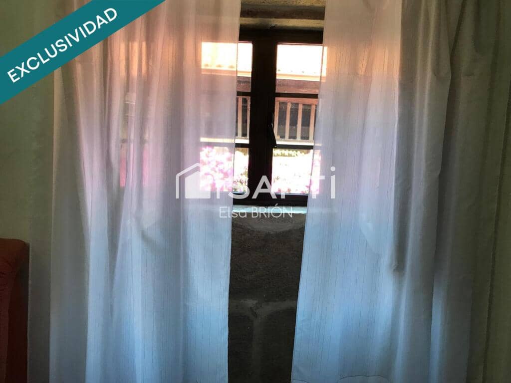 5 bedroom Finca/Country House for sale in Rois with pool - € 370,000 (Ref: 9595325)