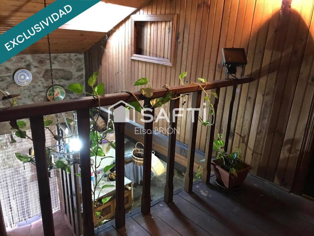 5 bedroom Finca/Country House for sale in Rois with pool - € 370,000 (Ref: 9595325)