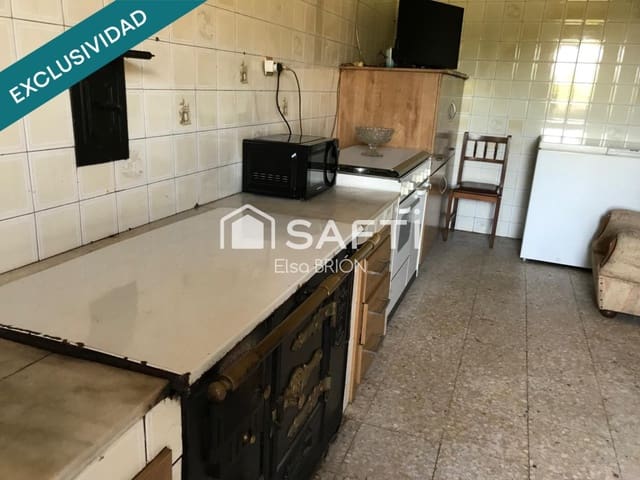 4 makuuhuone Huvila myytävänä paikassa Porto do Son mukana 
autotalli - 300 000 € (Ref: 9595327)