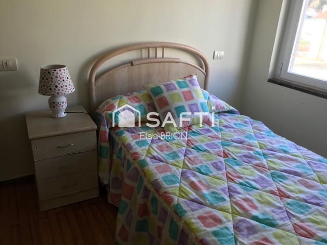 4 makuuhuone Huoneisto myytävänä paikassa Outes - 120 000 € (Ref: 9595329)