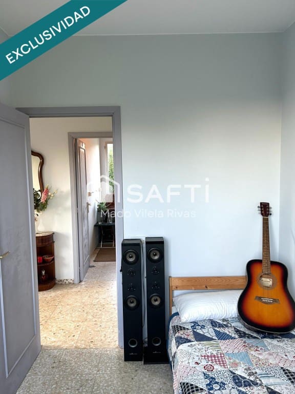 7 bedroom Villa for sale in Ames with garage - € 245,000 (Ref: 9595333)