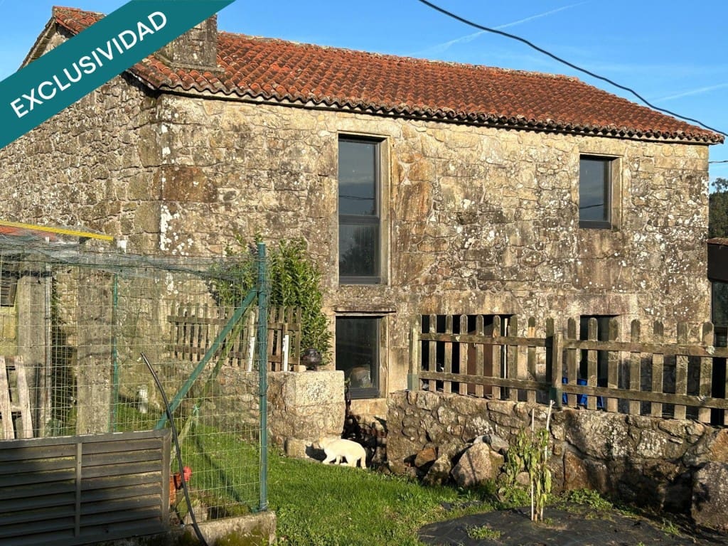 7 bedroom Villa for sale in Ames with garage - € 245,000 (Ref: 9595333)