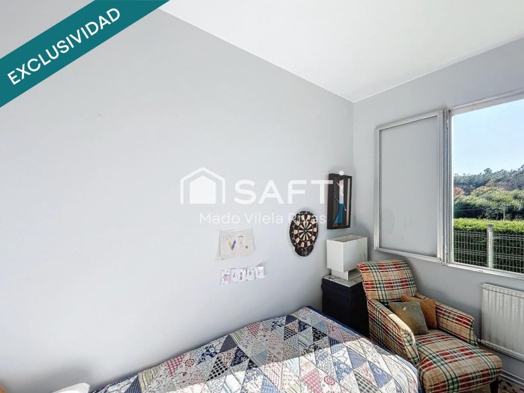 7 bedroom Villa for sale in Ames with garage - € 245,000 (Ref: 9595333)