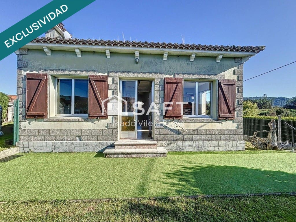 7 bedroom Villa for sale in Ames with garage - € 245,000 (Ref: 9595333)