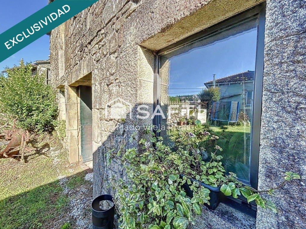 7 bedroom Villa for sale in Ames with garage - € 245,000 (Ref: 9595333)