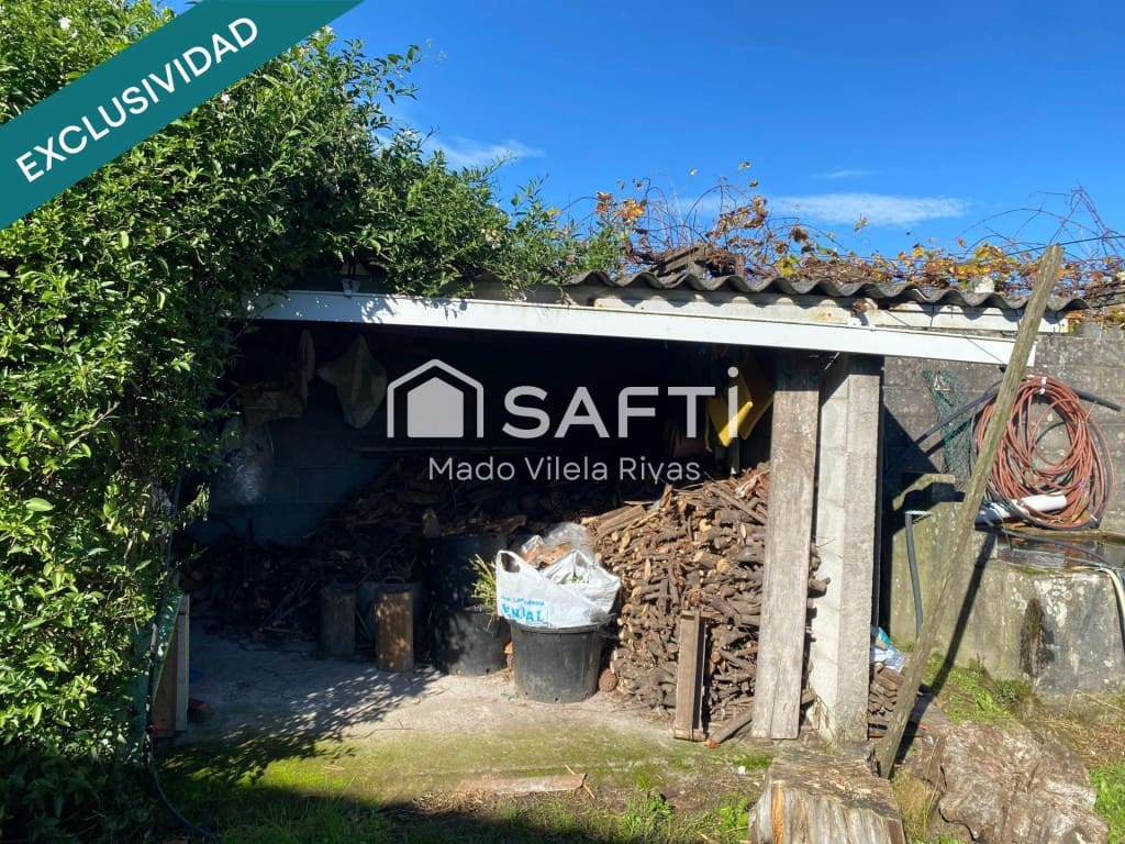 7 bedroom Villa for sale in Ames with garage - € 245,000 (Ref: 9595333)