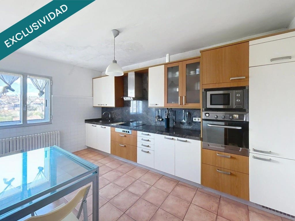 10 makuuhuone Huvila myytävänä paikassa Santiago de Compostela mukana 
autotalli - 430 000 € (Ref: 9595334)