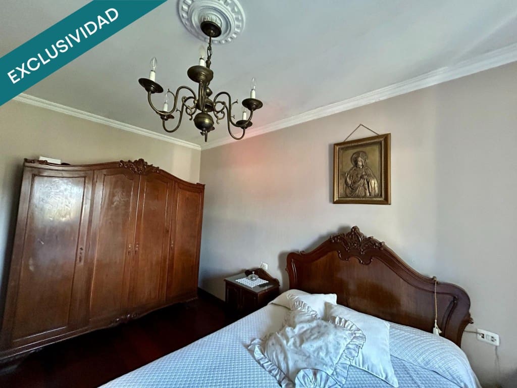 10 makuuhuone Huvila myytävänä paikassa Santiago de Compostela mukana 
autotalli - 430 000 € (Ref: 9595334)