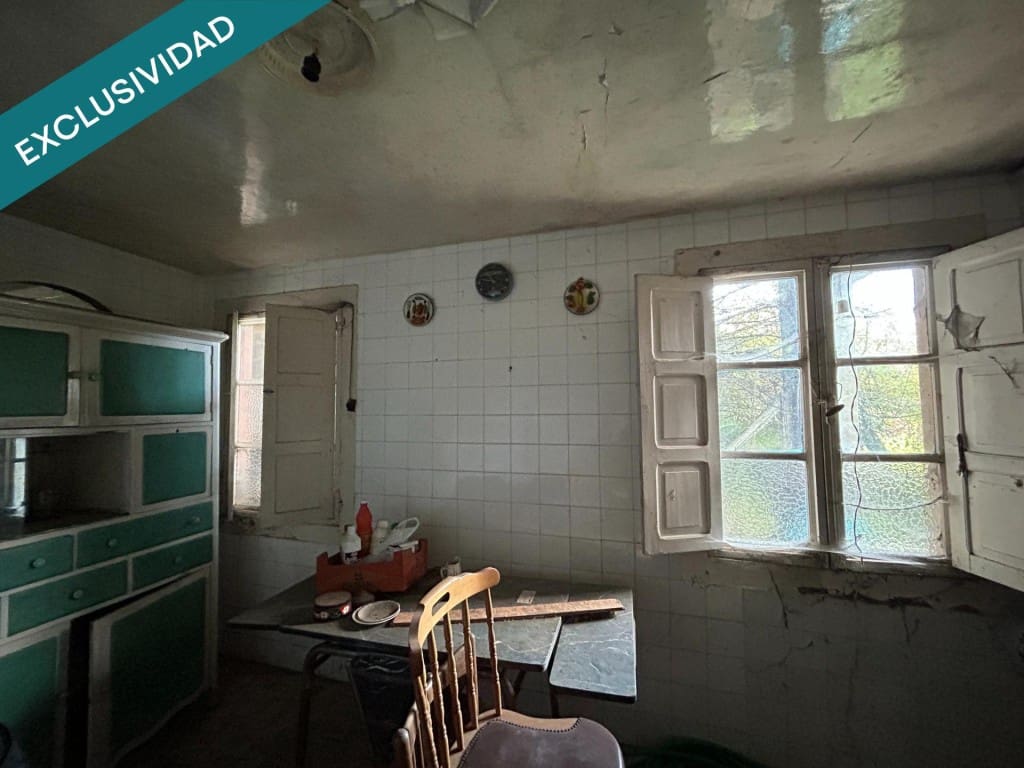 10 makuuhuone Huvila myytävänä paikassa Santiago de Compostela mukana 
autotalli - 430 000 € (Ref: 9595334)