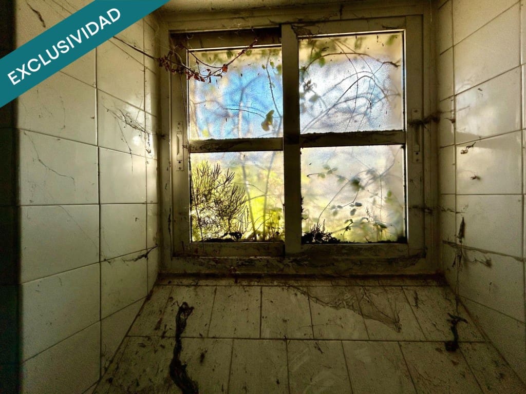 10 makuuhuone Huvila myytävänä paikassa Santiago de Compostela mukana 
autotalli - 430 000 € (Ref: 9595334)