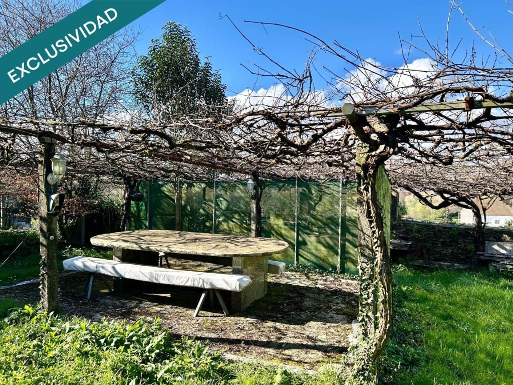 10 makuuhuone Huvila myytävänä paikassa Santiago de Compostela mukana 
autotalli - 430 000 € (Ref: 9595334)