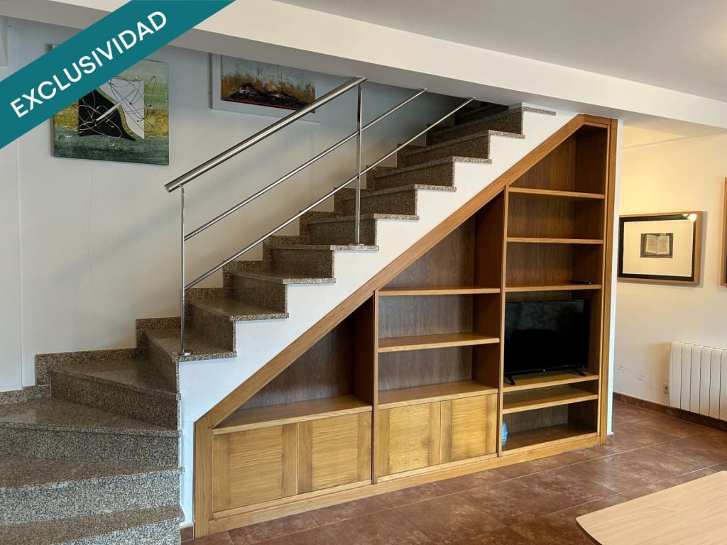 3 makuuhuone Asunto myytävänä paikassa Cangas mukana 
autotalli - 395 000 € (Ref: 9595335)