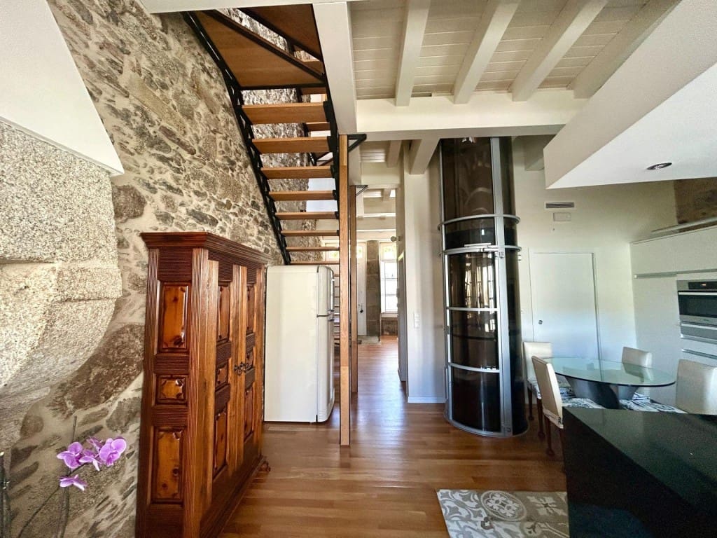 Adosado de 3 habitaciones en Santiago de Compostela en venta - 1.380.000 € (Ref: 9595336)
