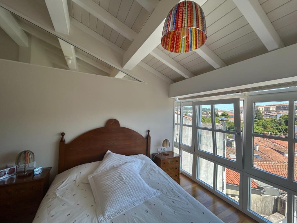 Adosado de 3 habitaciones en Santiago de Compostela en venta - 1.380.000 € (Ref: 9595336)