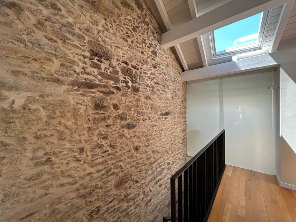 Adosado de 3 habitaciones en Santiago de Compostela en venta - 1.380.000 € (Ref: 9595336)