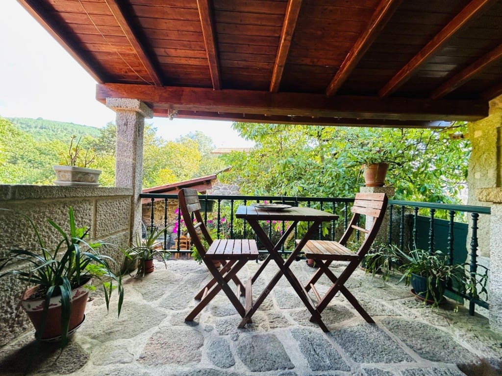 4 bedroom Finca/Country House for sale in Mondariz with garage - € 385,000 (Ref: 9595338)