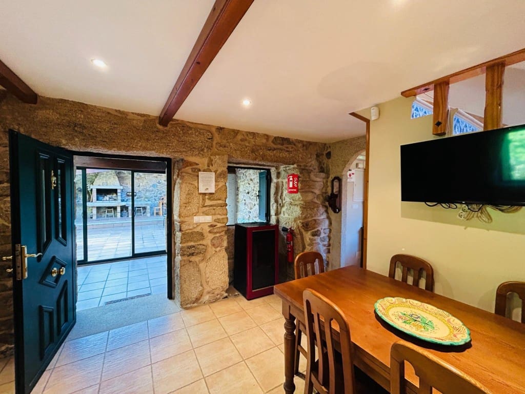 4 bedroom Finca/Country House for sale in Mondariz with garage - € 385,000 (Ref: 9595338)