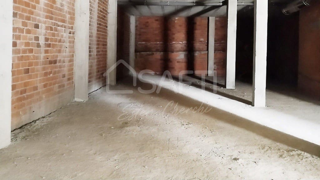 Erhverv til salg i Ames med garage - € 125.000 (Ref: 9595341)